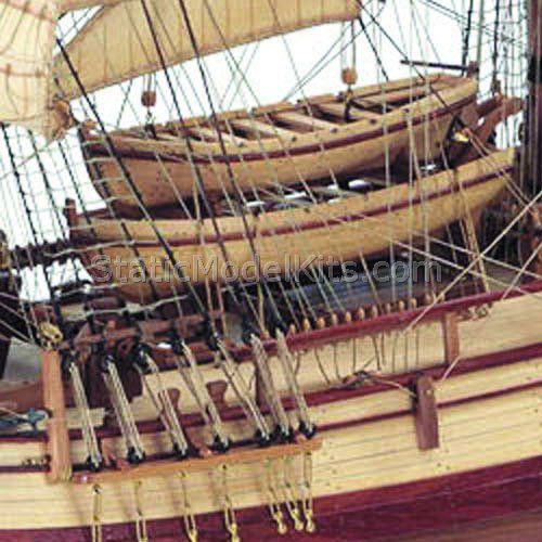 Sección Barco HMS Bounty. Escala 1:48. Marca Artesanía Latina. Ref: 22810.  