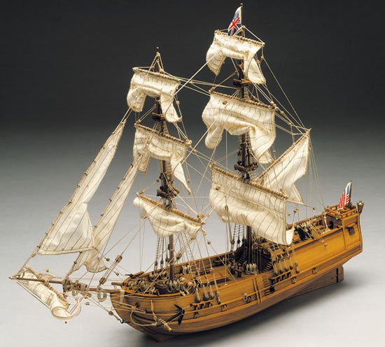 Golden Star - ship model kit Mantua